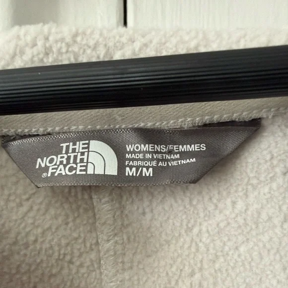The North Face Women's Cream Jacket - Picture 2 of 5
